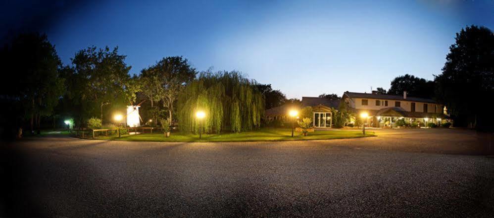 Hotel La Ferme D'En Chon Biscarrosse Εξωτερικό φωτογραφία